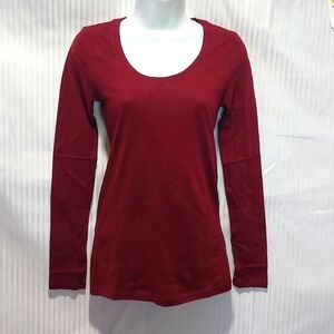 NWOT Active Basic Small Red Fitted Long Sleeve Top